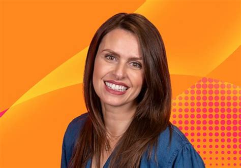Ellie Taylor .
